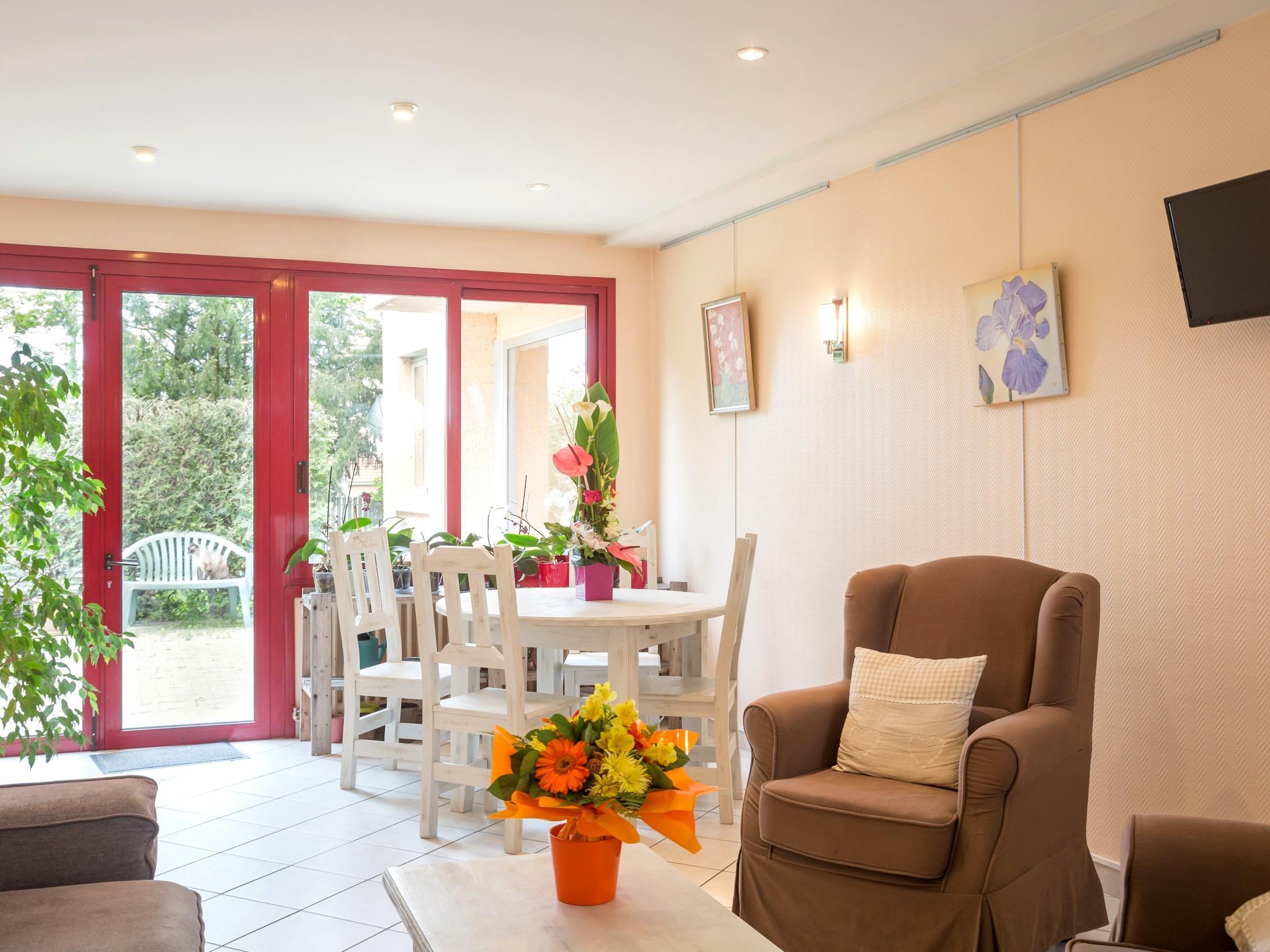 La Terrasse Fleurie, Logis, Hotel Et Restaurant Дівонн-ле-Бен Екстер'єр фото
